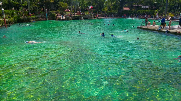 Miami Usa July 2015 Wide Shot Venetian Pool Coral Gables Стоковая Картинка