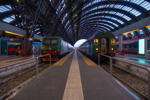 Milan Italy August 2021 Milano Centrale Railway Station Some Trains — Stockfoto