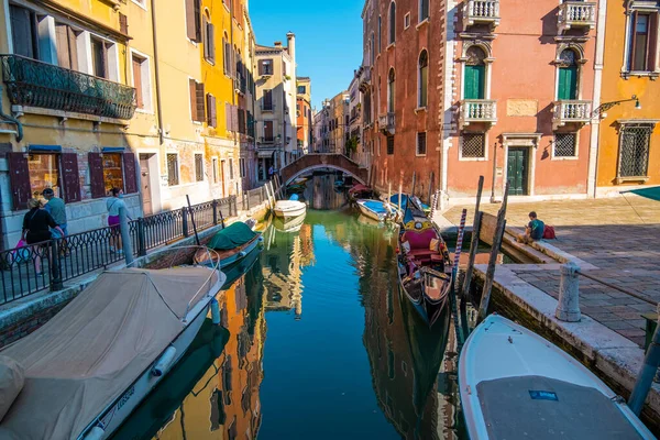 Venice Italy August 2021 View Empty Gondola Narrow Canals Tourist — стоковое фото