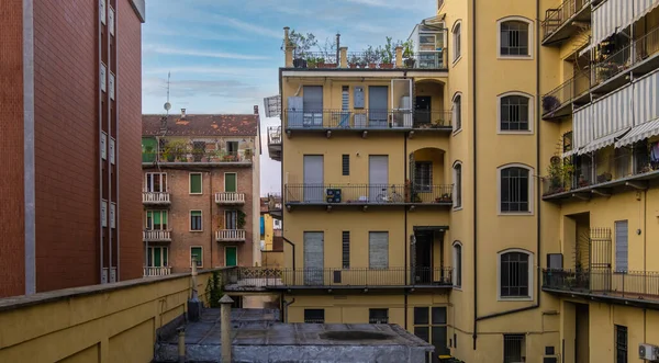View Typical Apartament Building Streets Turin Italy Стоковая Картинка