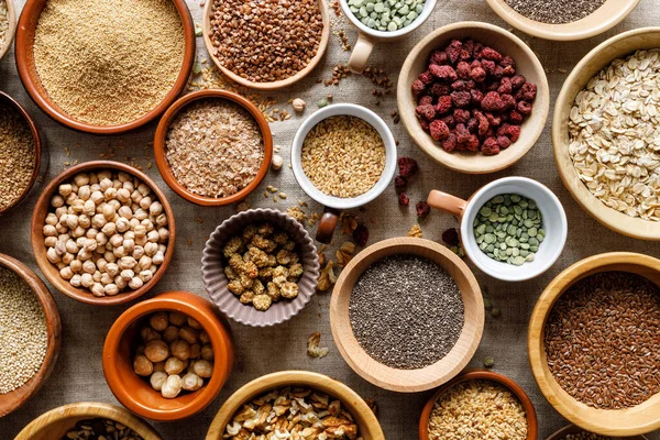 Una Mezcla Alimentos Saludables Granos Grañones Frutos Secos Frutos Secos —  Fotos de Stock