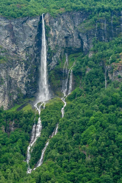 Geiranger Norvège Juin 2020 Gjerdefossen Est Une Des Belles Cascades — Photo