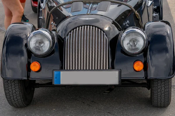 Geiranger Noorweg 2020 Juni Vooraanzicht Van Oude Zwarte Vintage Auto — Stockfoto