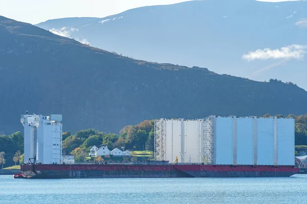 Ulsteinvik Norwegen Oktober Größter Frachter Fjord Bei Ulsteinvik — Stockfoto