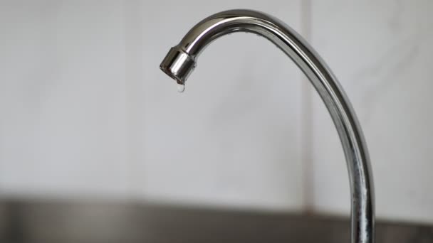 Closeup Drop Water Dripping Old Tap — Stockvideo