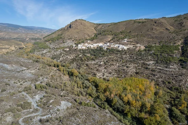 Ορεινό Τοπίο Στη Νότια Ισπανία Υπάρχουν Θάμνοι Και Δέντρα Υπάρχει — Φωτογραφία Αρχείου