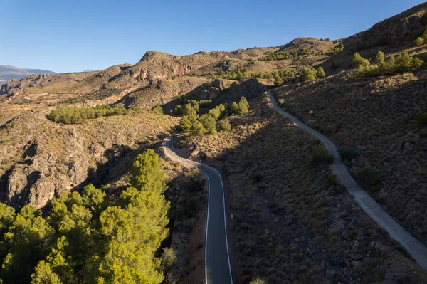 Mountainous Landscape South Spain Trees Bushes Road Passes Side Mountain — Stockfoto