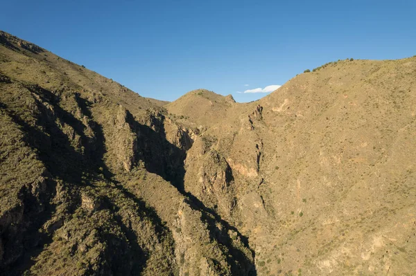 Berglandschap Het Zuiden Van Almeria Spanje Zijn Struiken Zijn Rotskrachten — Stockfoto