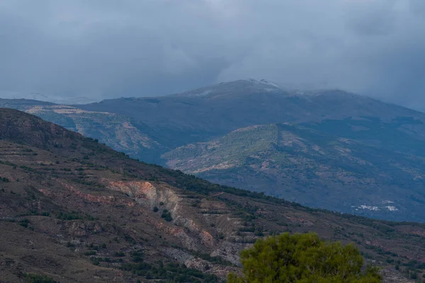 Paisaje Montañoso Sur España Hay Árboles Arbustos Cielo Tiene Nubes — Foto de Stock