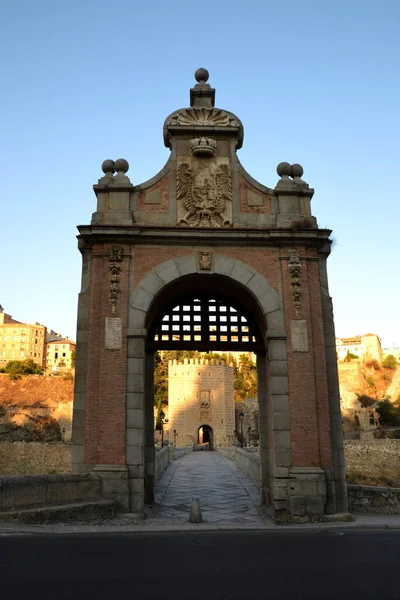 Toledo Sapin September 2015 Access Door Monumental Alcntara Bridge City — Stock Photo, Image