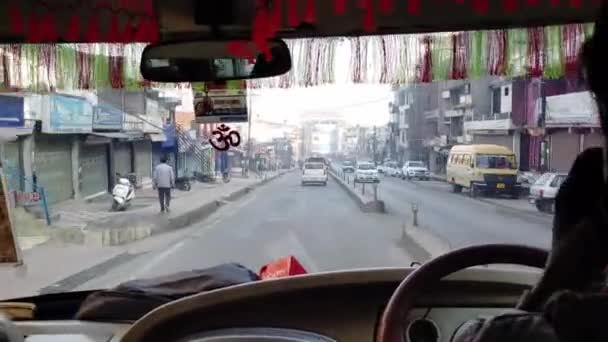 Barrio Bhojpur Sundar Nagar Himachal Pradesh 2021 Viajar Tráfico Matutino — Vídeo de stock
