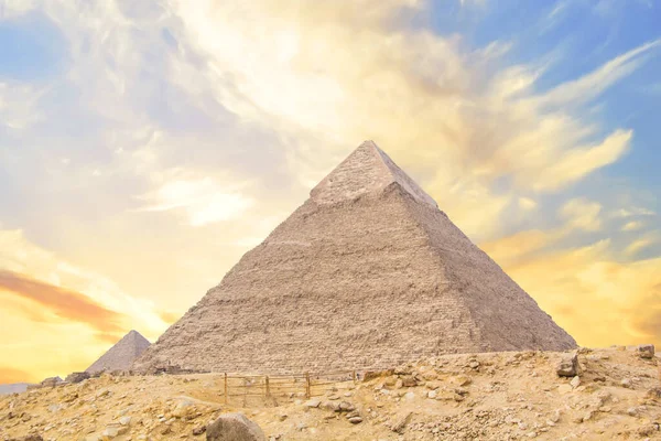 Великий Сфинкс Фоне Пирамид Фараонов Хеопса Хафрена Микерина Гизе Египет — стоковое фото