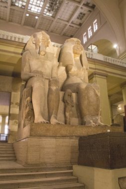 CAIRO, EGYPT - 29 Aralık 2021: Kahire, Mısır 'daki Mısır Müzesi' nde dünyaca ünlü antik sergiler