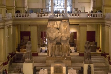 CAIRO, EGYPT - 29 Aralık 2021: Kahire, Mısır 'daki Mısır Müzesi' nde dünyaca ünlü antik sergiler