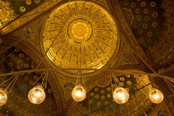 Hermosa Cúpula Dentro Mezquita Muhammad Ali Corazón Ciudadela Cairo Egipto — Foto de Stock