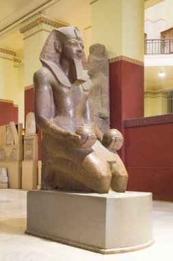 CAIRO, EGYPT - 29 Aralık 2021: Kahire, Mısır 'daki Mısır Müzesi' nde dünyaca ünlü antik sergiler
