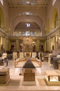 CAIRO, EGYPT - 29 Aralık 2021: Kahire, Mısır 'daki Mısır Müzesi' nde dünyaca ünlü antik sergiler