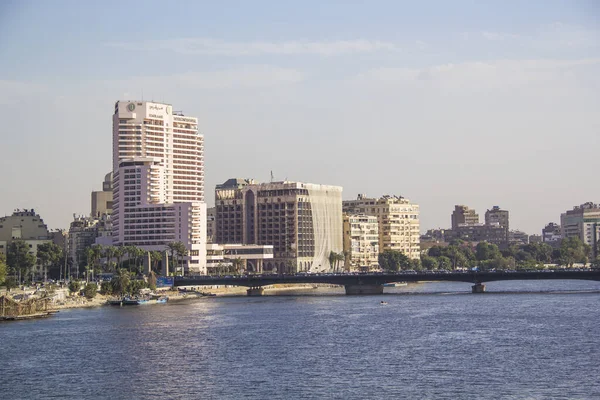 Cairo Egipto Diciembre 2021 Hermosa Vista Del Terraplén Del Nilo —  Fotos de Stock
