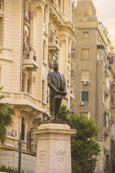 Cairo Egypt December 2021 Statue Talaat Harb Who Leading Egyptian — Stock Photo, Image