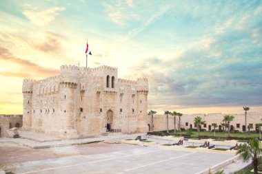 İskenderiye, Mısır 'daki Qaitbay Kalesi manzarası