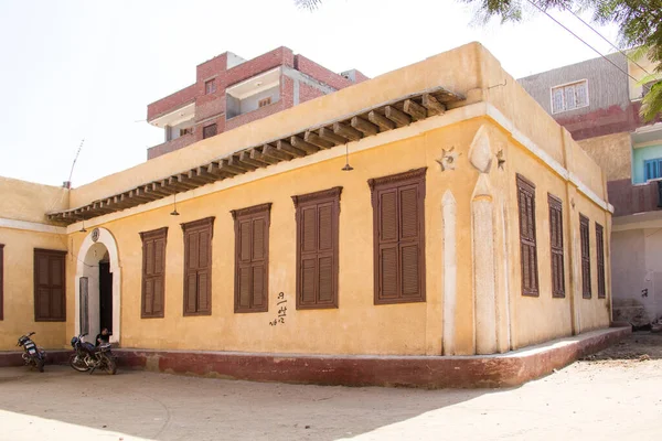 Cairo Egypt December 2021 Губернаторський Будинок Традиційному Єгипетському Селі Поблизу — стокове фото