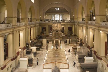 CAIRO, EGYPT - 29 Aralık 2021: Kahire, Mısır 'daki Mısır Müzesi' nde dünyaca ünlü antik sergiler