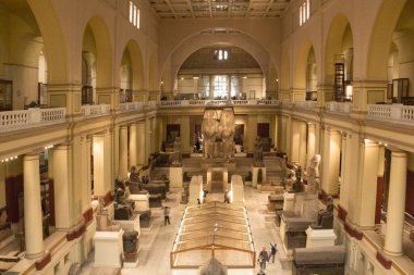 CAIRO, EGYPT - 29 Aralık 2021: Kahire, Mısır 'daki Mısır Müzesi' nde dünyaca ünlü antik sergiler