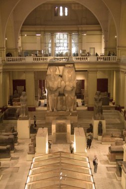 CAIRO, EGYPT - 29 Aralık 2021: Kahire, Mısır 'daki Mısır Müzesi' nde dünyaca ünlü antik sergiler