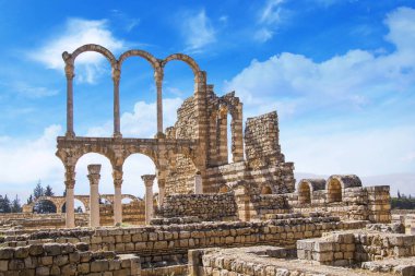 Lübnan 'ın antik Anjar kentinin güzel manzarası.