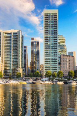 Beyrut, Lübnan 'daki Zaitunay Körfezi' nin güzel manzarası