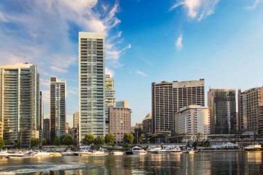 Beyrut, Lübnan 'daki Zaitunay Körfezi' nin güzel manzarası