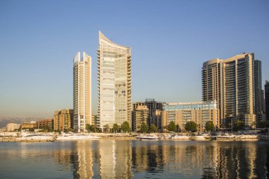 Beyrut, Lübnan 'daki Zaitunay Körfezi' nin güzel manzarası