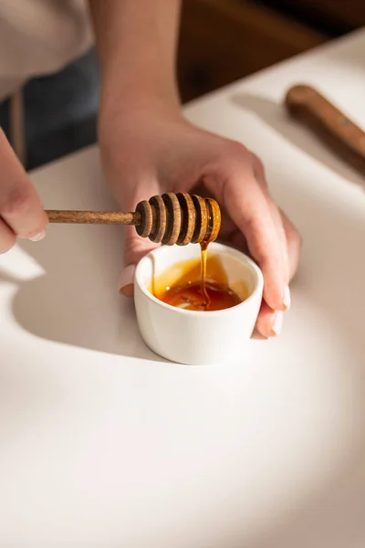 Small Bowl Honey Table — Stock Photo, Image