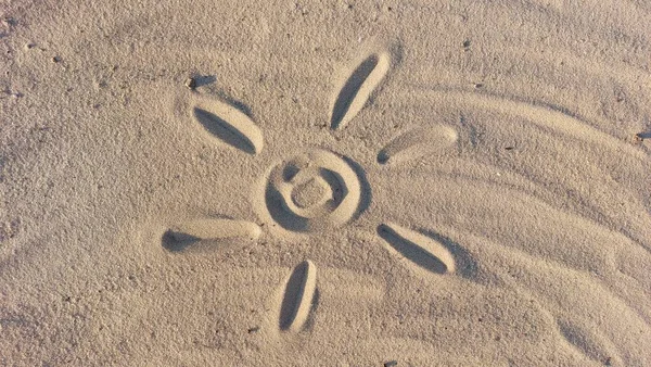 Sol Pintado Areia Praia — Fotografia de Stock