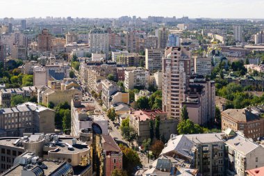 Kyiv 'in bir yaz gününde şehrin en iyi manzarası.