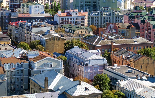 Kyiv 'in bir yaz gününde şehrin en iyi manzarası.