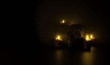 Bir bulut dumanından çıkan korkunç kafatası 3D mumla