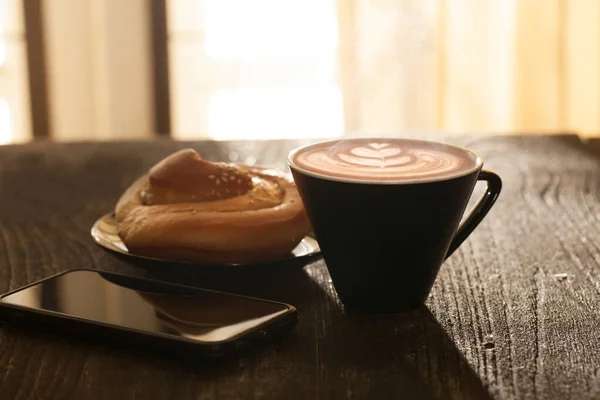 Late Arts Coffee Csweet Pie — стоковое фото