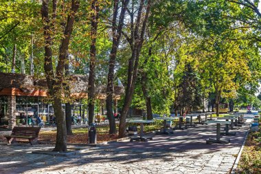 Parkın adı T.G. Shevchenko, DNU Öğrenci Sarayı, Gözlem Güvertesi, Dnipro Şehri, Ukrayna 