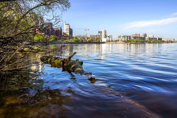 Manastır Adası, Aziz Niklas Kilisesi, T.G. Anıtı. Shevchenko, Dnipro, Ukrayna