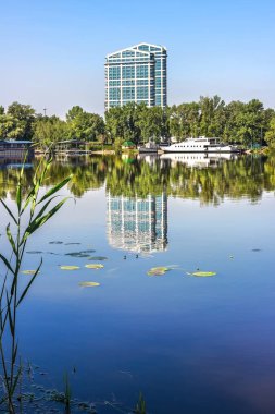 Monastyrsky Adası, Yaz Şehri Dnepr, Dnepropetrovsk, Ukrayna