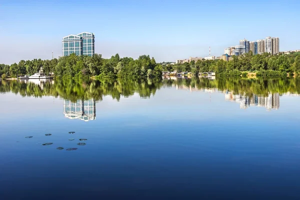 Monastyrsky Island Summer City Dnepr Dnepropetrovsk Ukraine — Fotografia de Stock