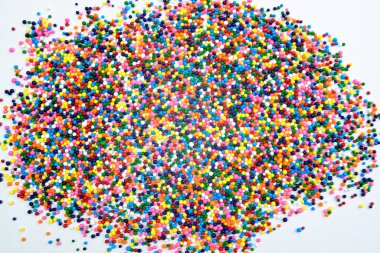 Dekoratif hamur işleri. Grage, pasta süslemek için şeker parçacıkları.