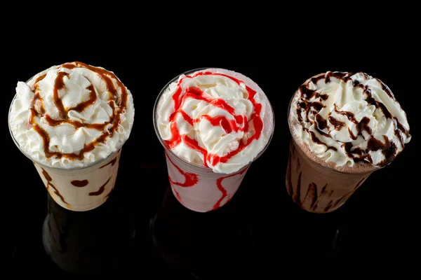 Batidos Diferentes Sabores Sobre Fondo Oscuro — Foto de Stock