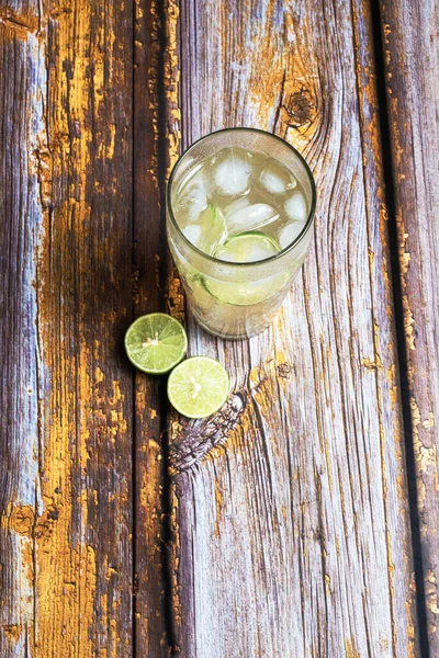 Glass Cold Lemonade Wooden Table Ice Cold Drink — Stockfoto