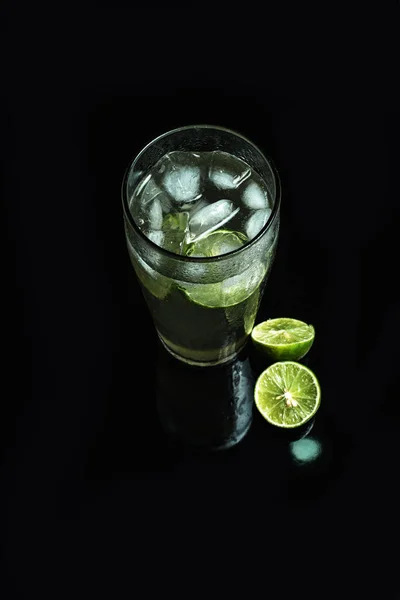 Glass Cold Lemonade Black Table Ice Cold Drink Dark Background — Stockfoto