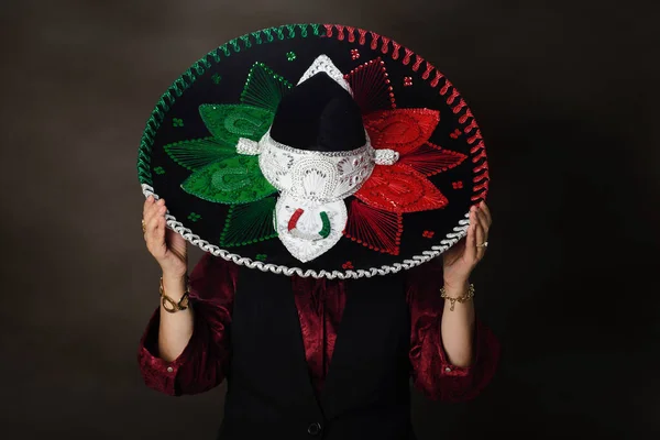 Studioporträtt Person Charro Hatt Typisk Mexikansk Hatt Med Färger Flaggan — Stockfoto