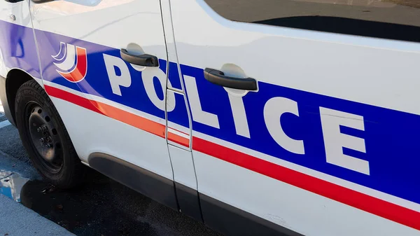 Fechar Palavra Polícia Escrita Lado Veículo Patrulha Polícia Nacional Francesa — Fotografia de Stock