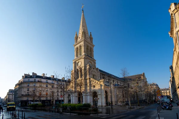 フランス 2022年3月7日 聖ヨセフ 国連教会の外観図 19世紀に建てられたこのカトリック教会は フランスのパリ11区に位置しています — ストック写真