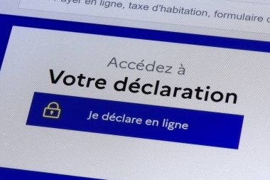 Clamart, Fransa, 8 Nisan 2022: Fransız hükümetinin internet sitesi 